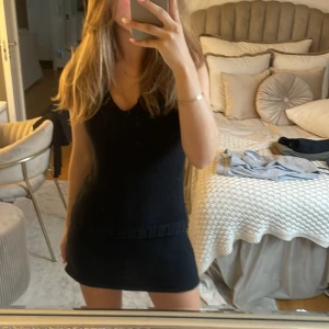 Klänning  - Stickad klänning 