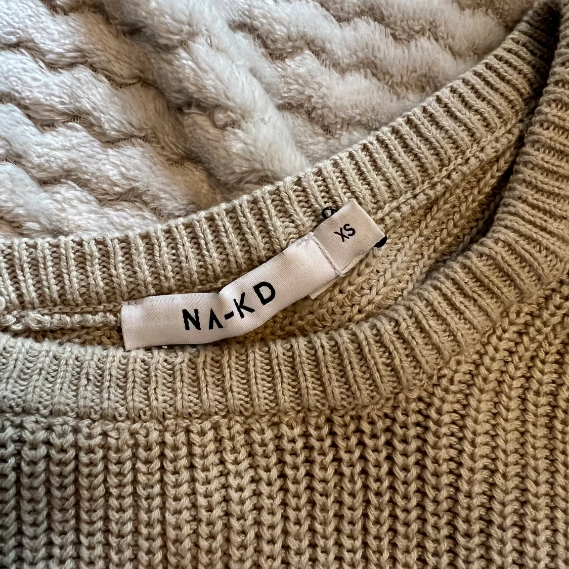 Stickad tröja  - 91