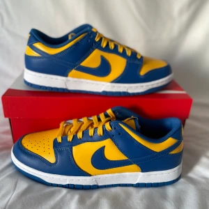 NiKE DUNK LOW UCLA - Condition: Brand New  Available sizes:  44  Price:1600 