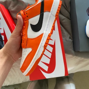 Dunk low patent halloween - Dunk low patent halloween, storlekar 40, 1600kr + 99kr📦