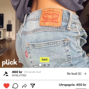 Levis jeans - Jag köpte jeansen här på plick ganska nyligen, men tänker sälja dom vidare då dom var lite stora på mig. Hon jag köpte dom av hade köpt dom på second hand. Kan köpas direkt för 400 inklusive frakt. Betalning sker via swish. Om det är några frågor är det bara att höra av sig!💗