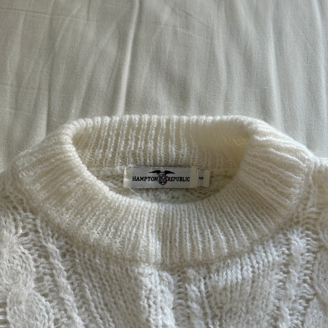 Vit stickad tröja storlek S - 91