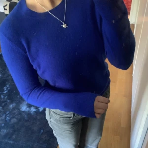 Cashmere tröja - Cashmere tröja från FromFuture. Storlek S. 450 kr +frakt💙