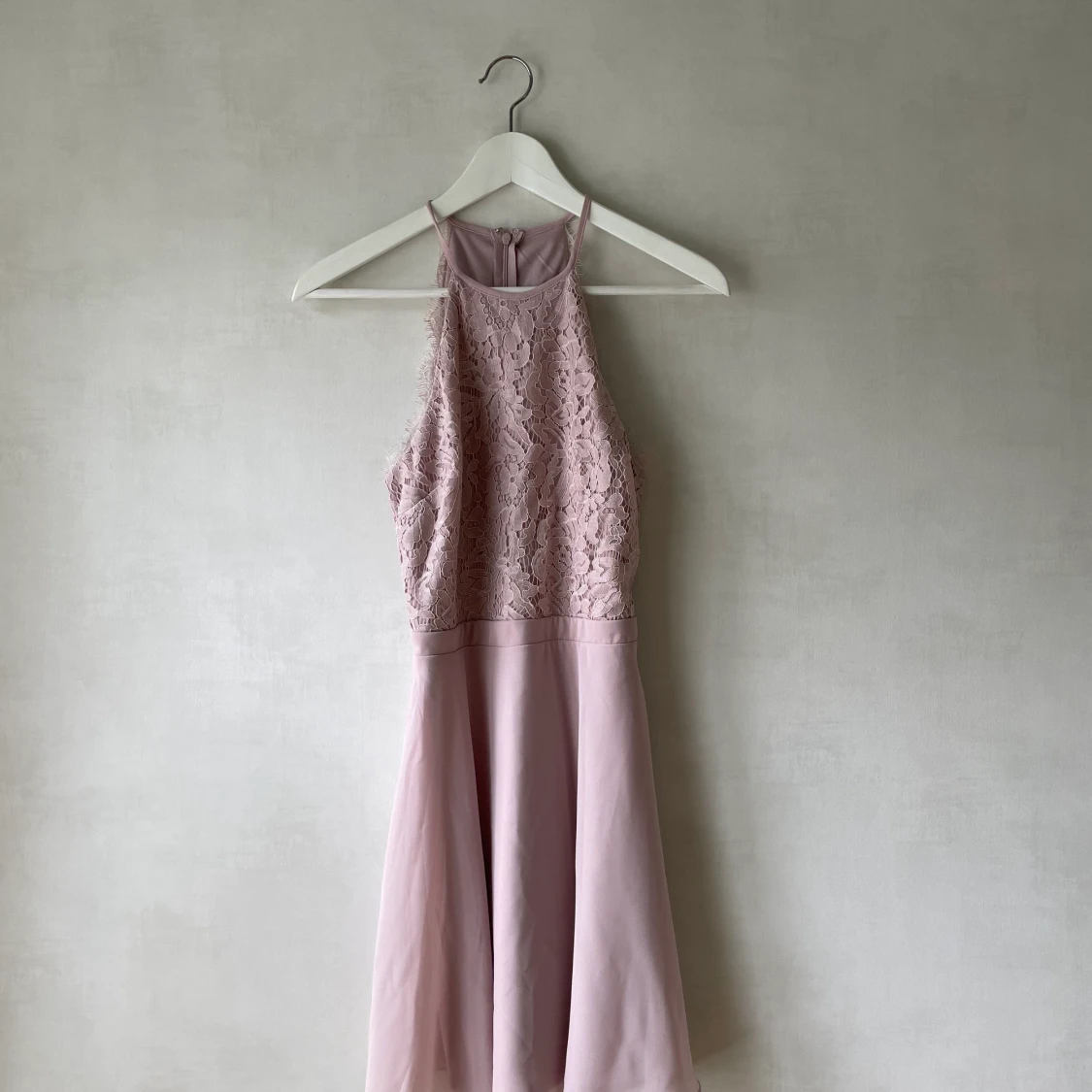 Adorable sportscut dress