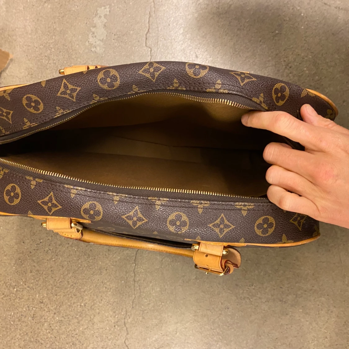 LV data/travel bag - 90