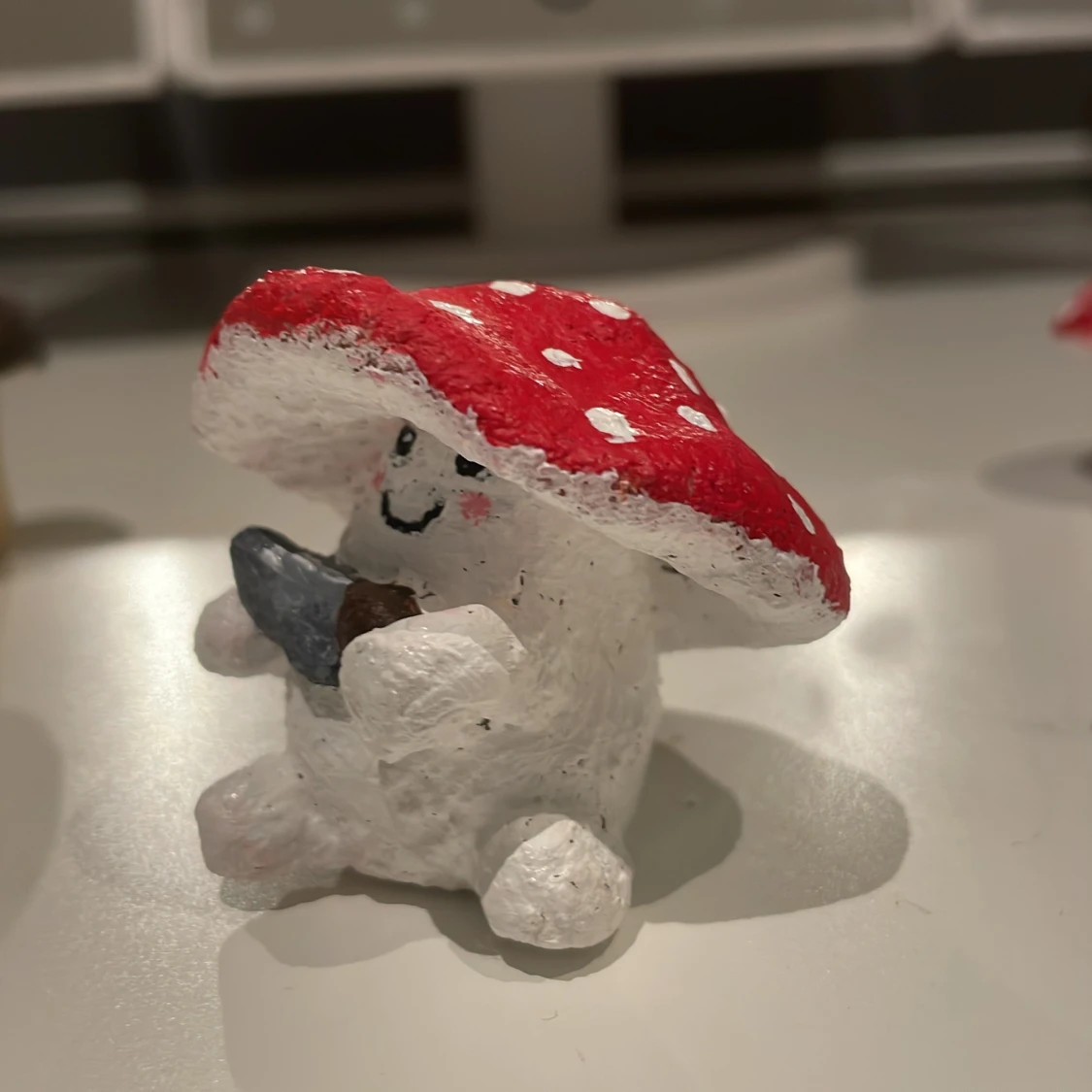 Flugsvamp med kniv - 90