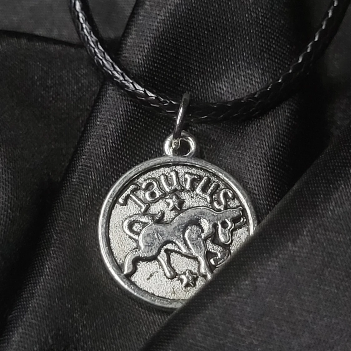 Taurus Halsband! ♉ 