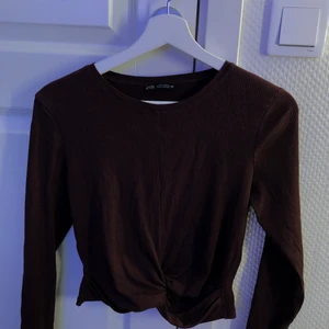 Tröja  - Fin tröja jag aldrig haft på mig utan bara legat i garderoben:/