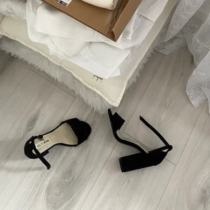 Klackar  - Säljer dessa klackar som är försmå för mig 👡