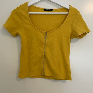 Bikbok stl s - Super snygg i stl s . Helt ny . 