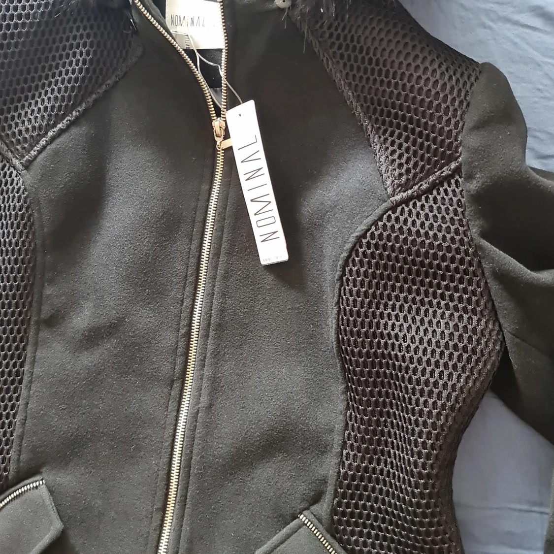 Svarta jacka stl 42 - 2