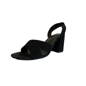 🍥Classic black heel🍥 - 🌸Can't go wrong with this one🌸 Remark: A mark on the back of one heel, ask for pictures 