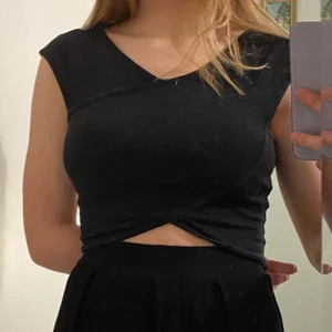 Crop top  - Storlek: S Märke: Bik Bok