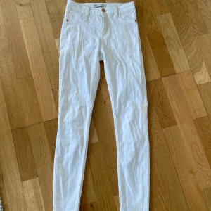 Stretch jeans  - Högmidjade oanvända 