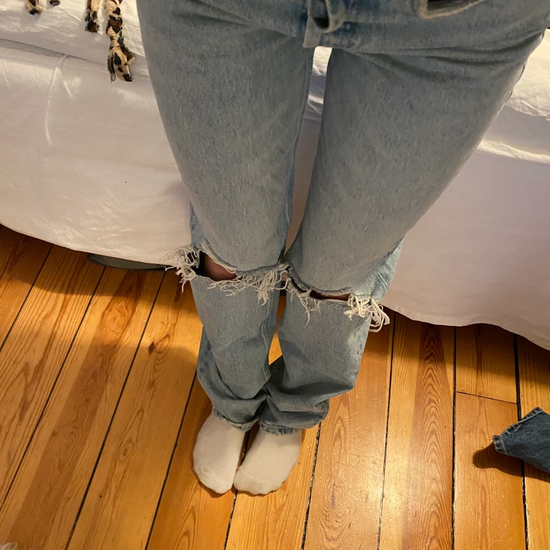 Somriga jeans från zara  - 90