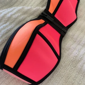 Triangl bikiniöverdel - Small Endast testad & legat i garderoben 