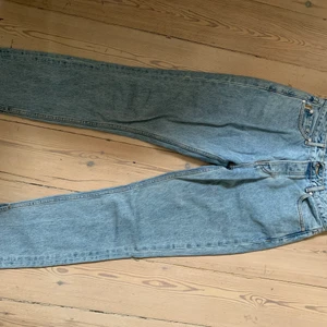 Ganni jeans - Storlek 28, knappt använda