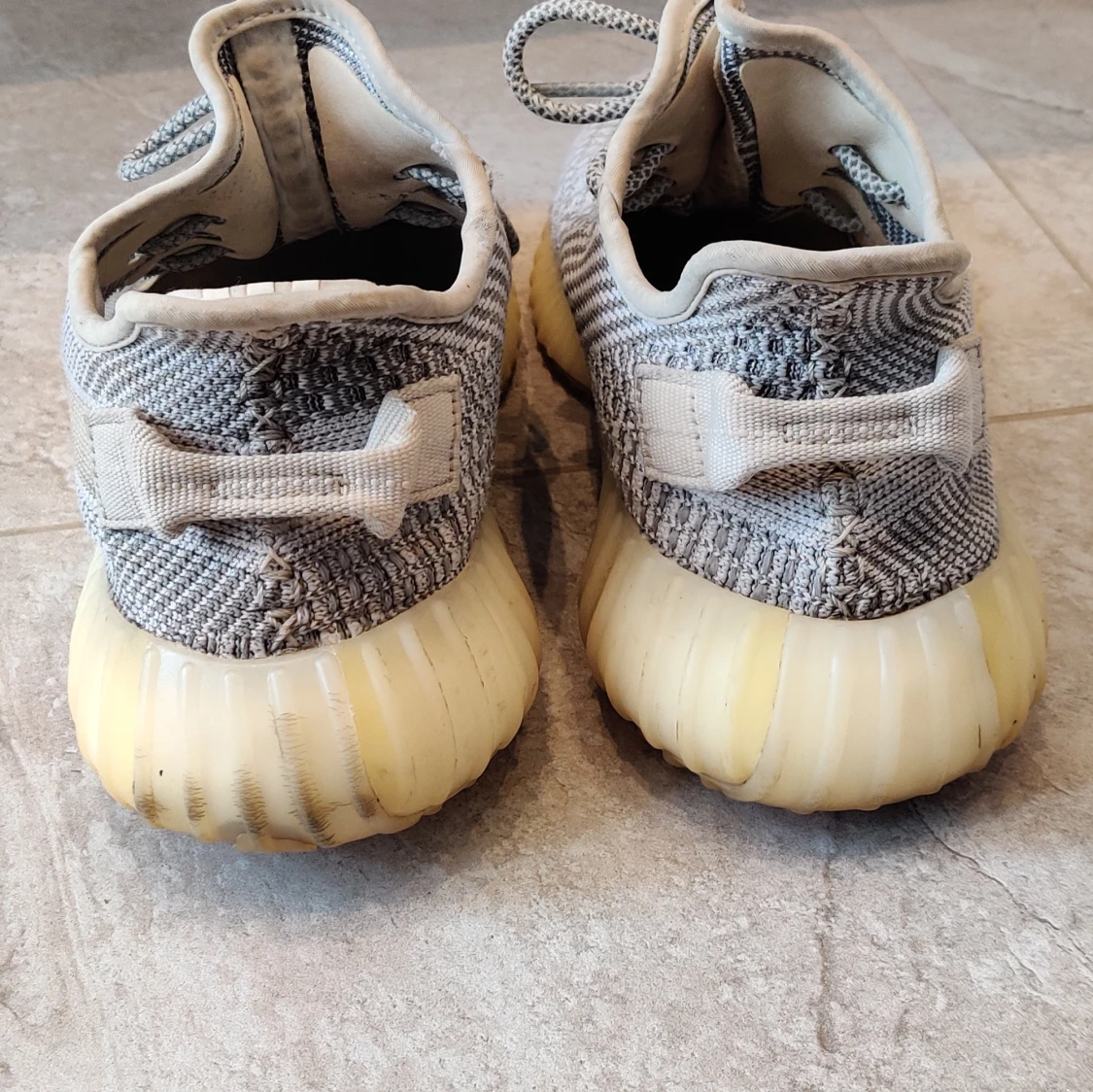 Yezzy 350 v2 static size 42/5 - 91