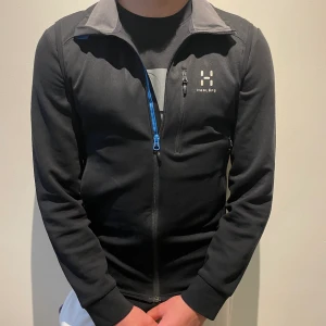 Haglöfs väst  - Väst i mycket bra skick. 