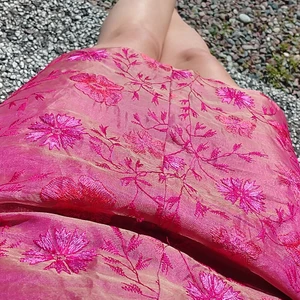 Kjol i Siden!  - Kjol i nyskick! Magisk färg!