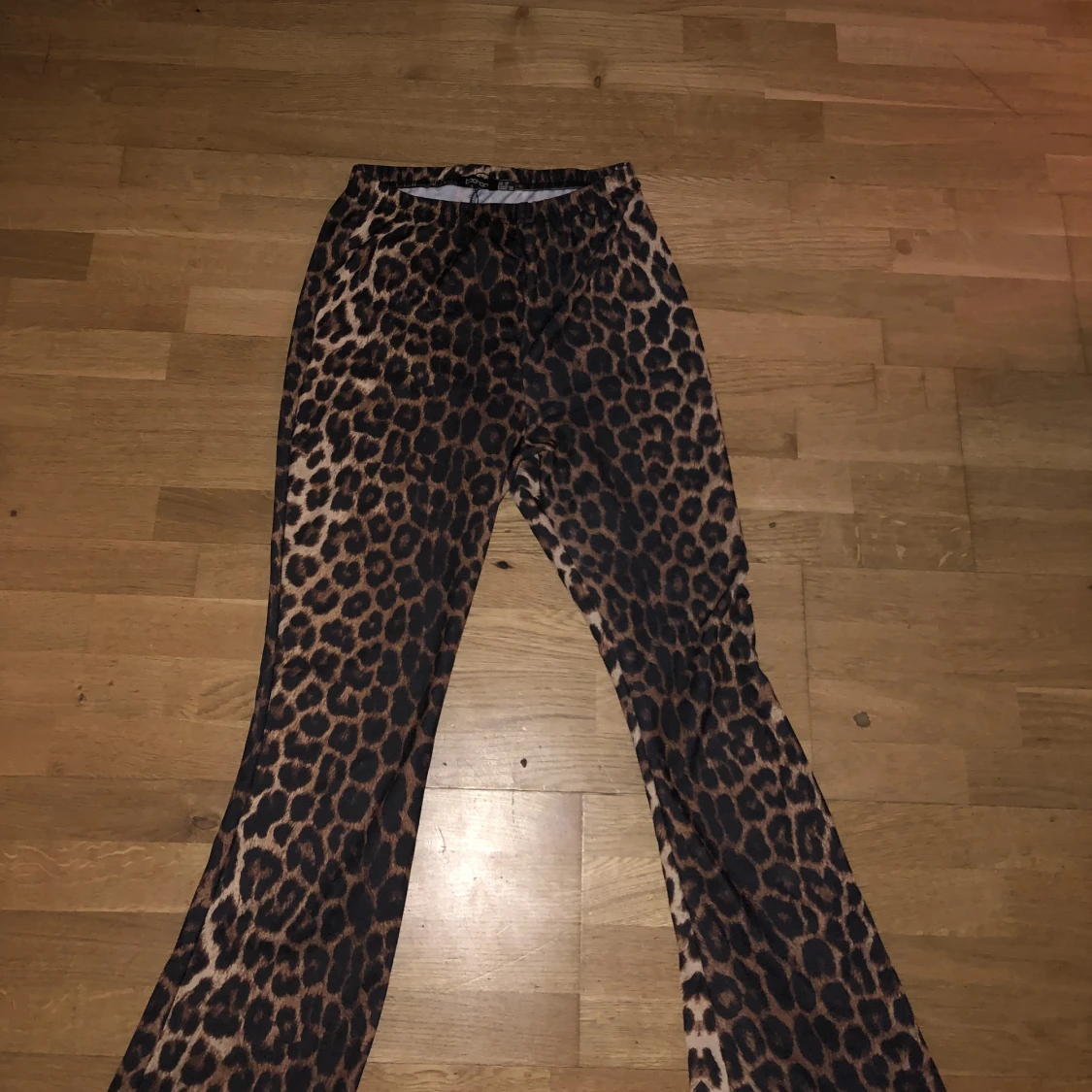 Leopardmönstrade byxor (boohoo) - 90