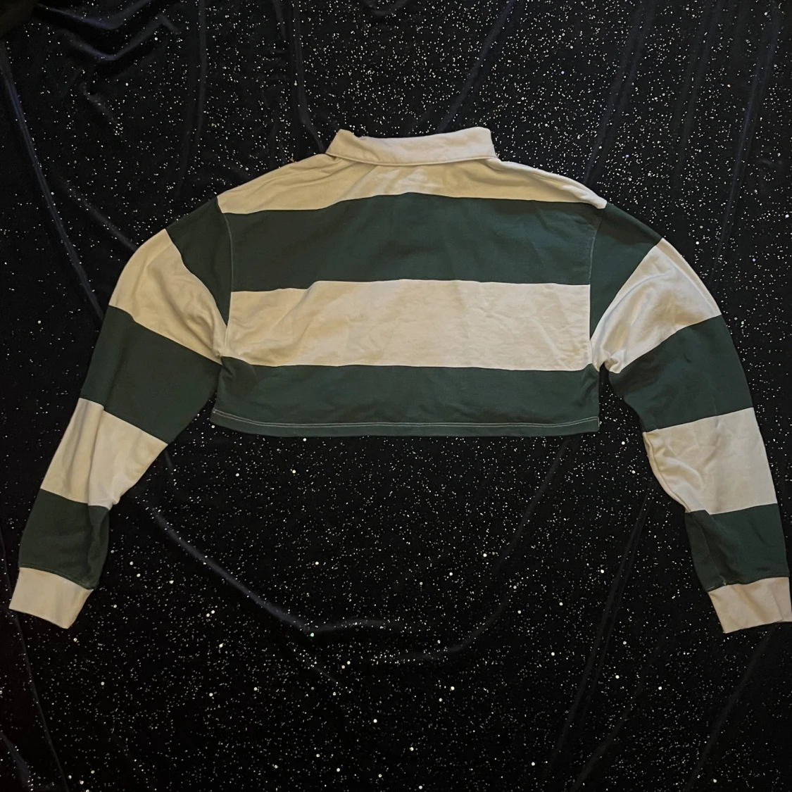 grön långärmad croptop  - 90