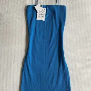 Kort blå klänning köpt förra året. Aldrig använd 🙌🏼