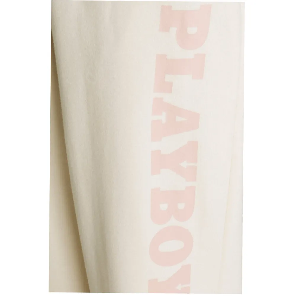 Slutsålda oversized PLAYBOY joggers från missguided. Finns matchande Playboy hoody dress i min plickbutik. Inköpspris 329:- Mitt pris 100:- frakt. 🌸Samfrakt🌸Swish-betalning🌸Spårbarfrakt🌸. Jeans & Byxor.