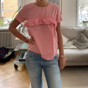 Superfin rosa blus❤️‍🔥❤️‍🔥 - Så fin rosa blus men öppen rygg i storlek S😇