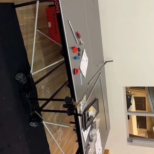 Pingis bord - Jag vill sälja min pingis bord jag har aldrig använt den har fått den som present den är helt ny i packet kan mötas upp. kostar 9000kr Köpt från Intersport. Pris kan diskuteras 