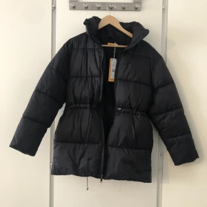 Jacka - Helt ny original pris 499  Passar XS/S