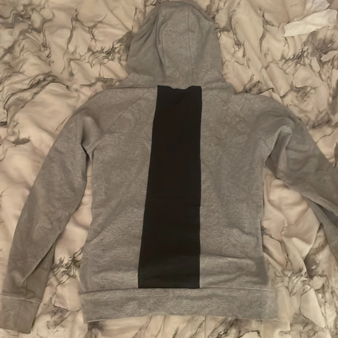 Maya Delorez hoodie  - 90