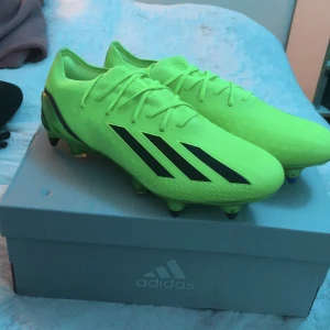 Adidas x speedportal sg - Säljer dessa för 550 för nya prisen är 2700 och har bara testade ut den pris kan diskutera på snabb äffar