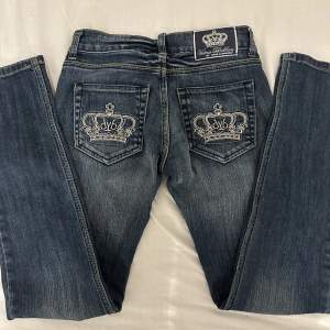 Snygga Victoria Beckham jeans 