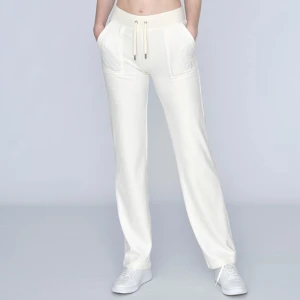 Jucy byxor 🤍 - Vita jucy byxor i storlek S 🤍 