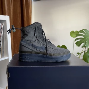 Limited edition  - Nypris: 1400kr  Använd fåtal gånger.  