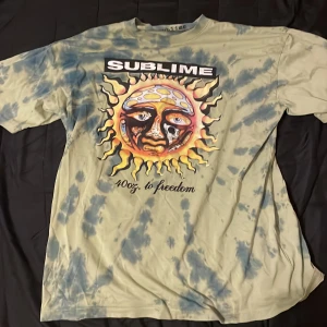 Sublime T-shirt  - Haft den i några veckor och vill inte ha den mer Loose fit