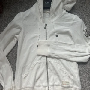 Oddmolly hoodie  - Vit hoodie i fint skick