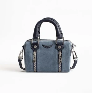 SÖKER!! - Jag söker en Zadig Sunny nano bag i blått💙 Kan tänka mig betala max 1500kr. Kontakta mig om du säljer en elller vet någon som gör det😊