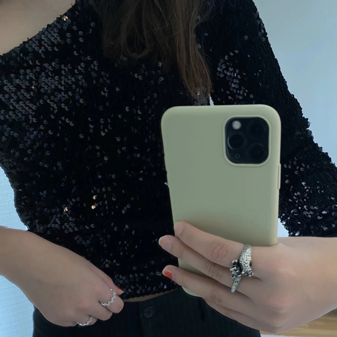 Nyårs topp svart glittring one shoulder - 90