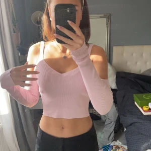 Rosa topp - Topp från zara, använd en gång! 