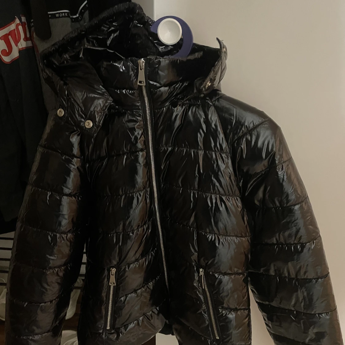 Nelly glansig jacka - 91