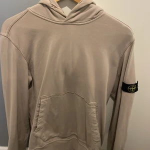 Stone island hoddie  - Stone island hoddie  Stolek: 170 Cond: 8,5/10