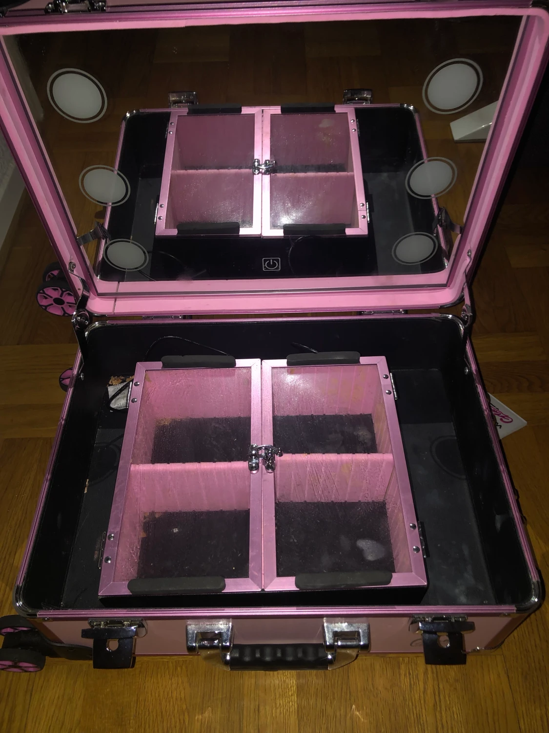 Makeup rullbar väska 