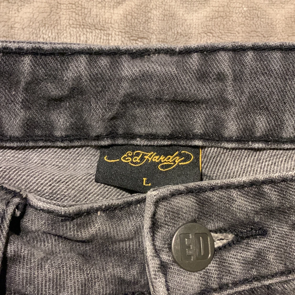 Gråa Ed Hardy jeans - 91