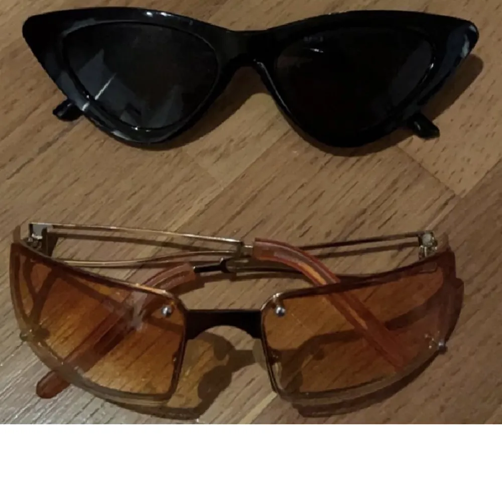 Coola solbrillor som nya (BARA DOM SVARTA FINNS). Accessoarer.