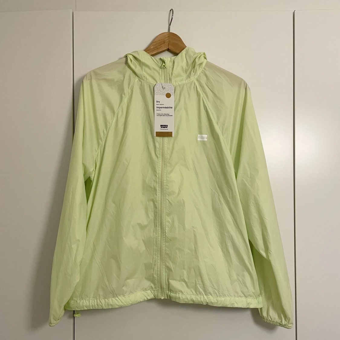 Träningsjacka/Vindjacka från Levi’s strl M