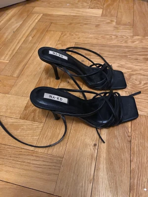 Skor  - Klackskor från na-kd. Använt en gång