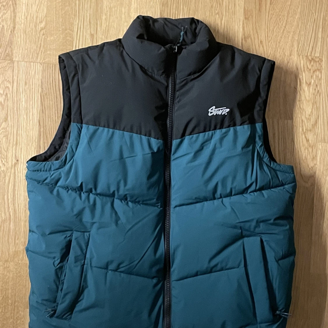 Pull&Bear Green Puffervest 