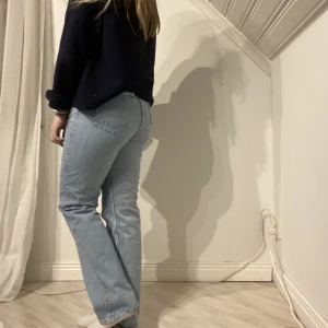 Weekday jeans 💞 - Favoriterna från weekday , högmidjade men så snygga!💕jag. Har storlek 36-38
